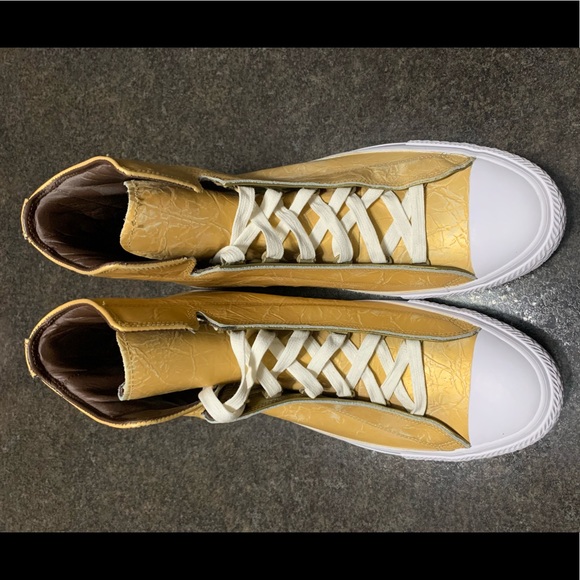Converse Gold Crinkled Leather Sports Team VKG NEW - Picture 2 of 5
